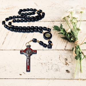 Wooden Cross St Benedict - Black