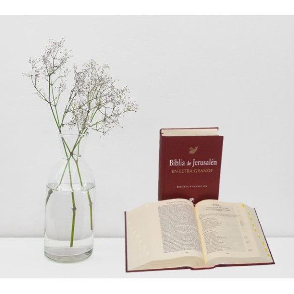 Biblia de Jerusalén  en letra grande tapa dura