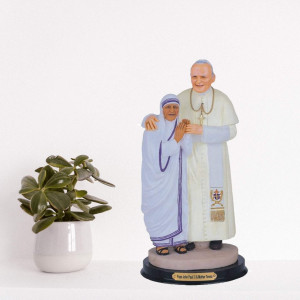 Santa Teresa de Calcuta con el papa Juan Pablo II - 12"