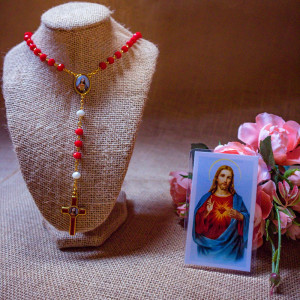 Rosary with the image of the Blessed Heart of Jesus