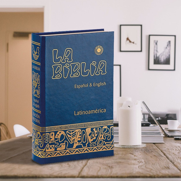 Biblia latinoamericana Bilingüe edition