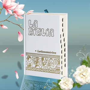 La Biblia Latinoamericana: Letra Grande (Blanca)