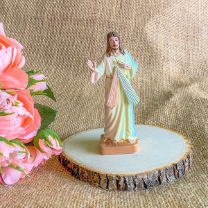 Car Statue Divine Mercy